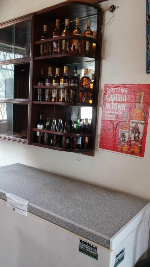 Global Village Hotel Pakwach Екстериор снимка