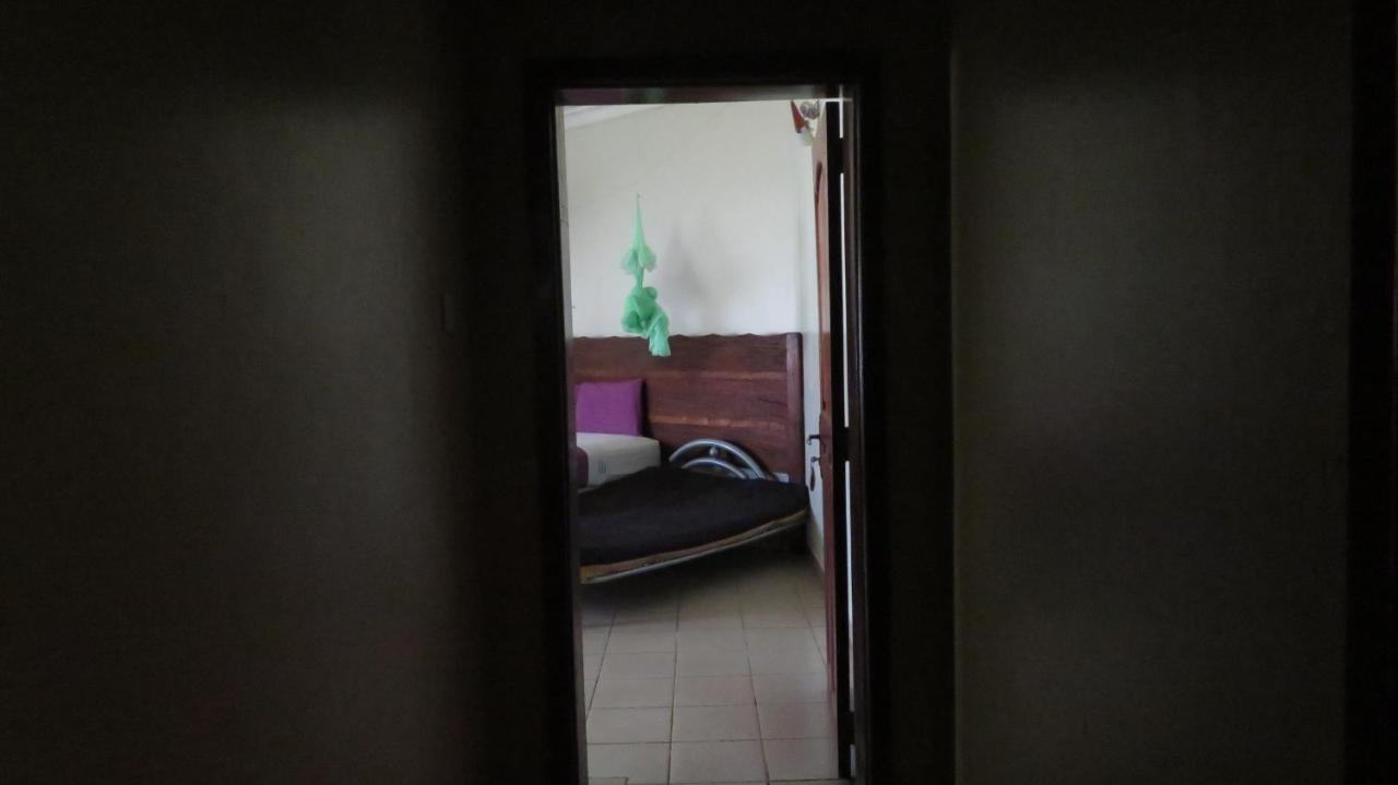 Global Village Hotel Pakwach Екстериор снимка