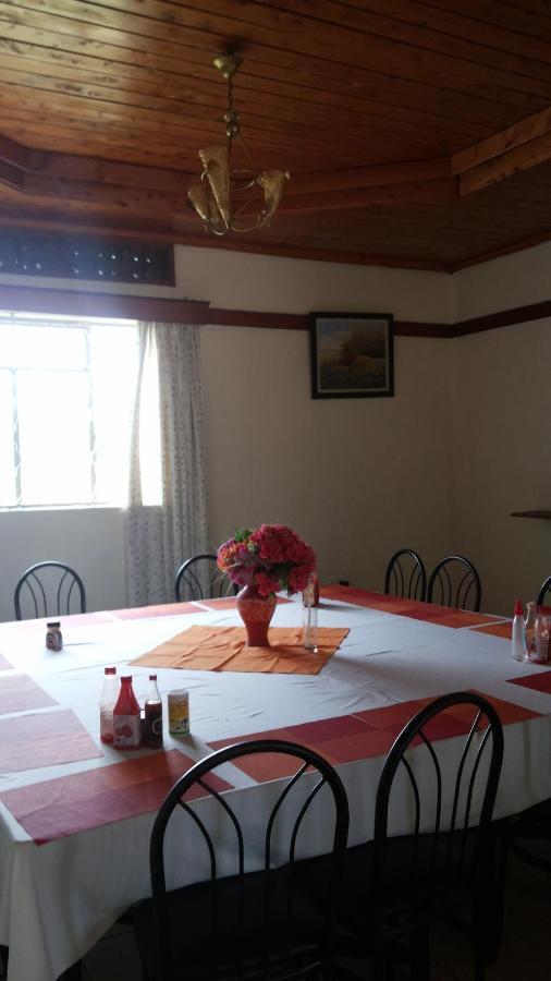 Global Village Hotel Pakwach Екстериор снимка